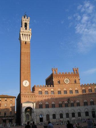 Appartamento A Due Passi Da Piazza Del Campo Siena Luaran gambar